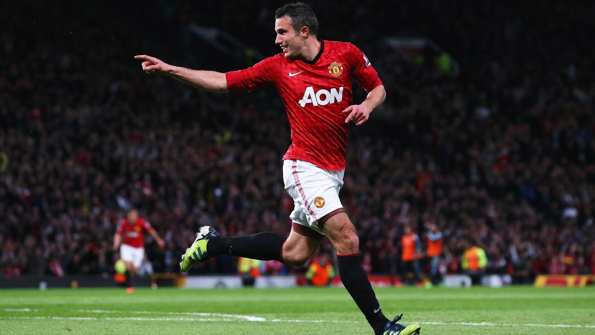 爱游戏登录-高空跳伞竞赛，勇敢者的极限挑战，43000米高空跳伞视频